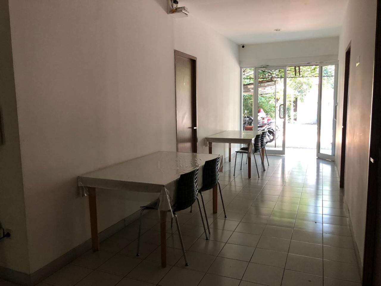 Hôtel Casakhasa à Jakarta Extérieur photo